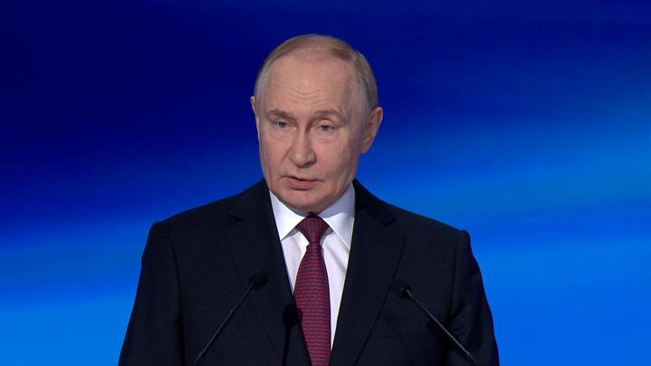 Путин напомнил о злоупотреблении западных СМИ монопольным положением в 2000-х