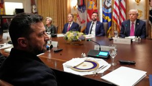 Daily Mail: Зеленский перебил Трампа после слов о том, что РФ стремится к миру
