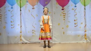 Шипилова Маргарита, 10 лет,  1) р.н.п "Федора", 2.) р.н.п. "Я всегда веселая"