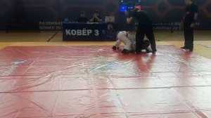 мой бой.я в красном