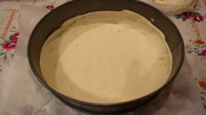 Пирог с шампиньонами и курицей