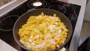 Супер картошка в сметане с зеленушкой #БАТЯНАКУХНЕ #готовимпросто #готовимвкусно
