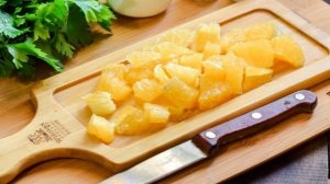 Салат с апельсином и чесноком