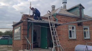 Мой дом у лимана. Замена навеса над крыльцом. И новые неожиданности. Ремонт в Моревке.