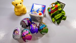 АСМР РАСПАКОВКА Киндер Сюрприз яйца АСМР Новинка ЛОЛ Чупа и антистрессы