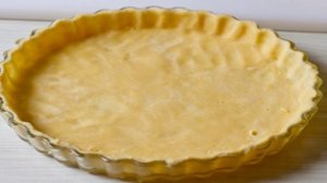 Пирог с рыбой и брокколи