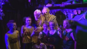 квест Форт Боярд для детей. Милана не боится мадагаскарских тараканов и  змей.Милана празднует 8 лет