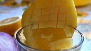 Салат из курицы и манго «Экзотическая птичка»