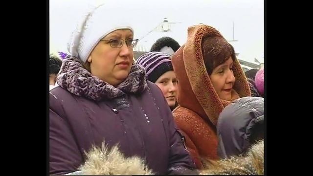 В поселке Азанка открыли новое здание школы, 2012 год смотреть онлайн