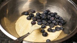 Оладьи с черникой