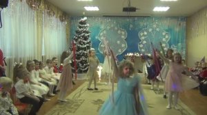 Танец кукол на новогоднем утреннике из сказки Щелкунчик в детском саду