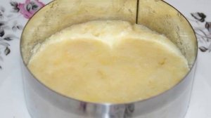 Салат с ананасами и курицей слоями