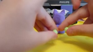 леплю звёздного кота( то есть фиолетовый кот 🐱🟣) кот из учи.ру .mp4