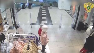 ‼️Два молодых человека, выпив, украли одежду на 30 тысяч рублей в ТЦ на Ореховом бульваре‼️