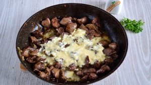 Куриная печень на сковороде с майонезом