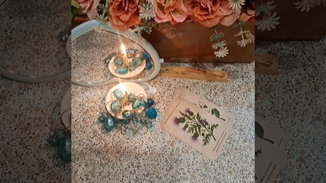 КАКИМ НА СЕГОДНЯ ВАС ВИДИТ ЦВЕТОЧНЫЙ ОРАКУЛ