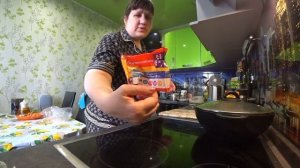 ВЛОГ //ВСЕХ НАДО НАКОРМИТЬ /НА КУХНЕ ВАНГУЮ /БОЛТАЛКА