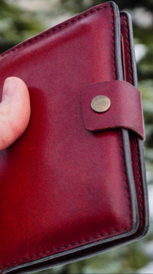 Портмоне из кожи. Ручная работа. смотреть онлайн