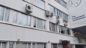 Приехали в Москву из Нижнего Новгорода, столица из окна такси.