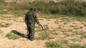 Бойцы рассказали, как ВСУ минируют поленья и банки и тела погибших