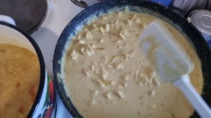 Вся в домашних делах/ Приборка и готовка/ Прогулка по району/