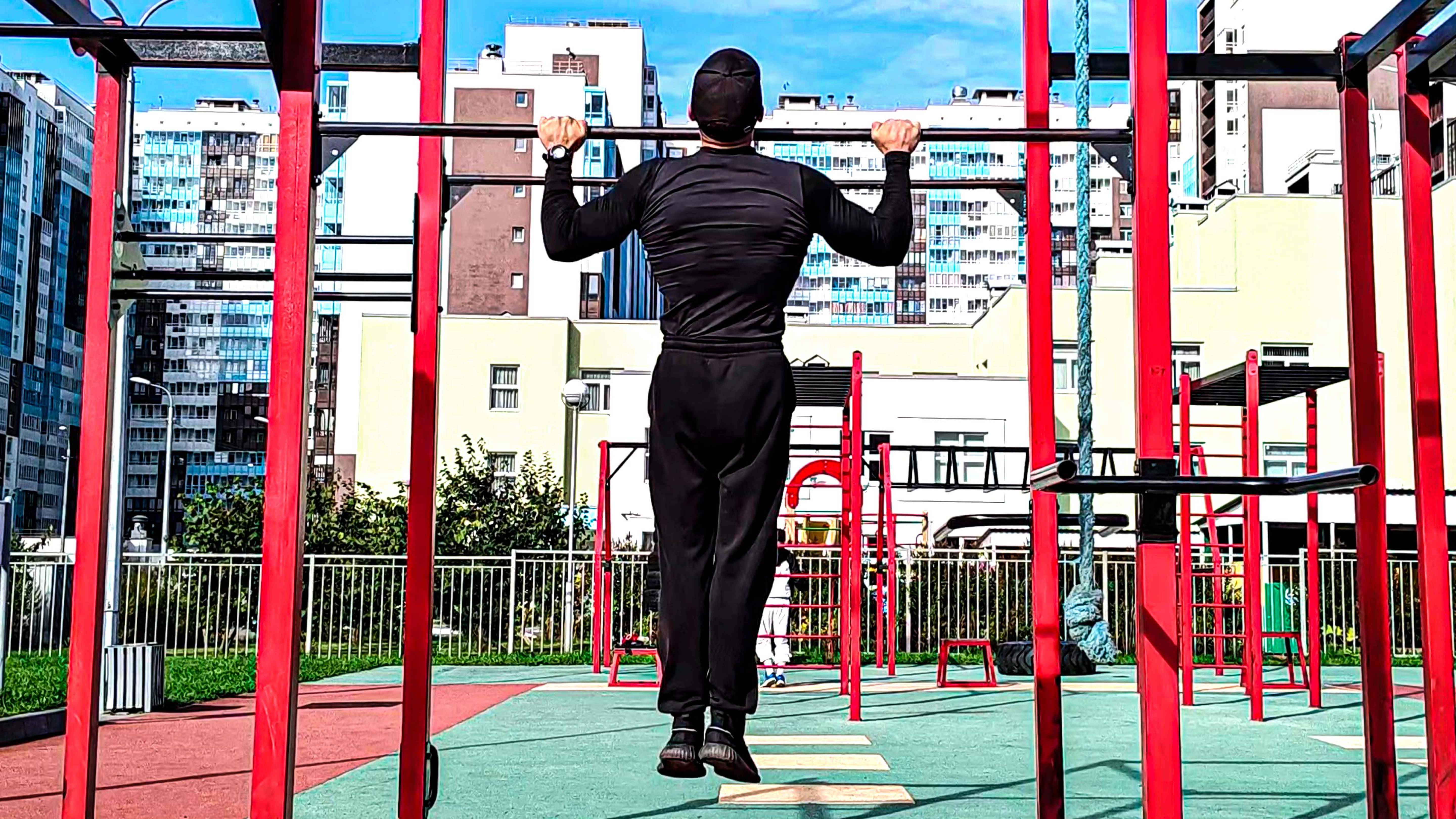 100 Подтягиваний за 5 минут. Выполнял после 100 Выходов силой