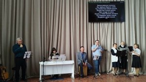 "Звёзд дивные алмазы"; "Возношу свои руки к Небу..."