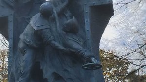 В Александровском парке.