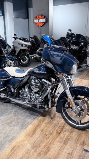 2014 Street Glide 103 Big Blue Pearl