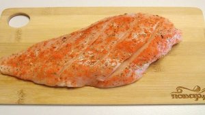 Куриное филе под грибным соусом