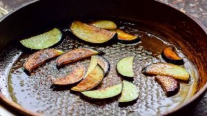 Салат с баклажанами и рукколой