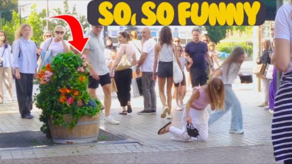 BUSHMAN PRANK 2024! BUSHMAN PRANK REACTION 2024! смотреть онлайн