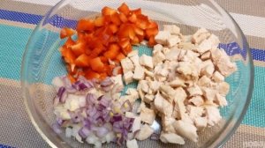 Салат из куриной грудкой