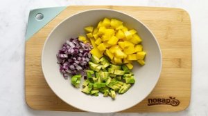 Салат из манго