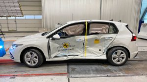 Краш-тест нового Volkswagen Golf GTI 2025 года от Euro NCAP на CarMaps