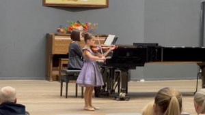 Л.Обер «Тамбурин». Ивашкова Анна, 9 лет. Педагог Лапчинская Л.Ю. Концертмецстер Лапчинская Ю.Б.