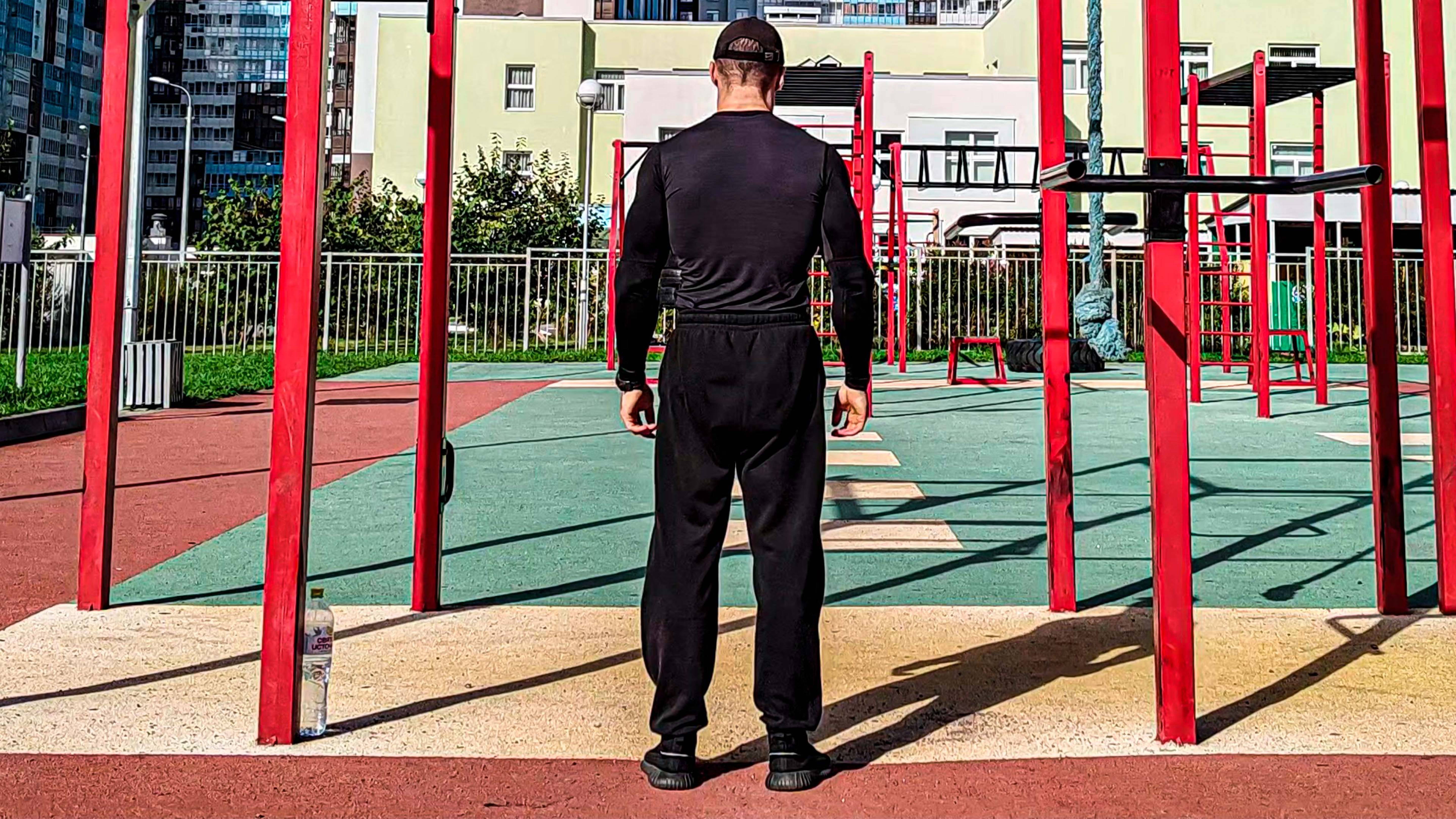 Продуктивный день! 100 Выходов силой + 100 Подтягиваний + 100 отжиманий + 100 приседаний. Пробуй!💪