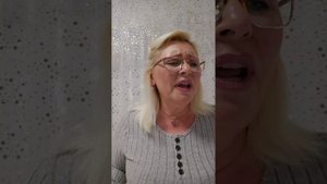 НА ПЕРЕКРЁСТКЕ МЕЖДУ СТРОК