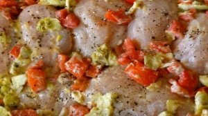 Куриное филе под сыром в духовке