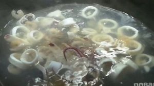 Салат из морепродуктов и овощей