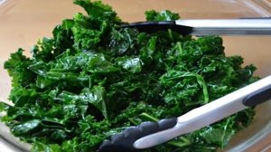 Салат с белой фасолью консервированной