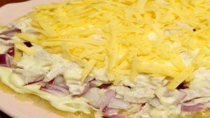 Салат в виде ананаса