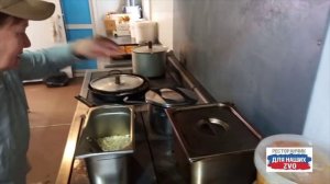 Доброе утро в первом ресторанчике🌞 Ксюша и Валентина вдвоём, всё готово к встрече дорогих гостей.