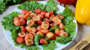 Салат с черешней и курицей