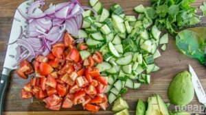 Салат с авокадо