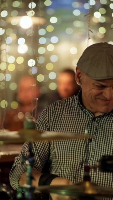 Band QUACKS смотреть онлайн