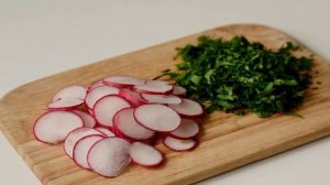 Салат из молодого картофеля