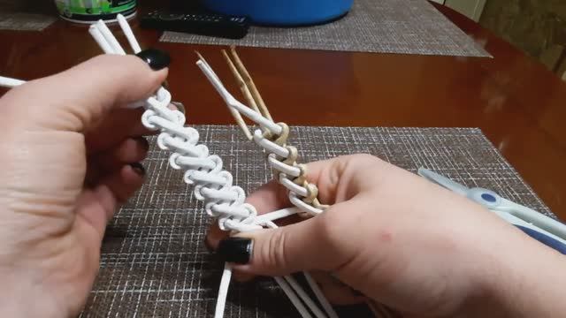 Красивая ручка для корзин из бумажных трубочек. #ЮлияЧарыкова#