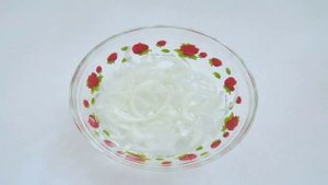 Салат с баклажаном, яйцом и луком