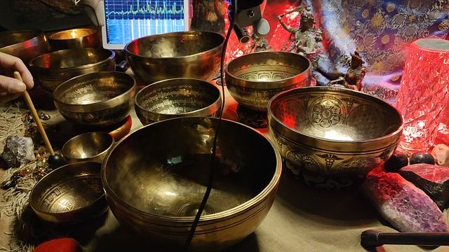 Медитация на звуке чаш на Закате ( набор Чандра 136-256 +90 + 785 + 432 гц)